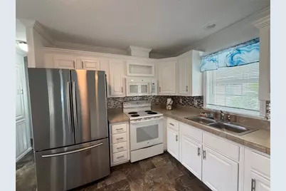 3 Date Avenue, Bradenton, FL 34207 - Photo 6