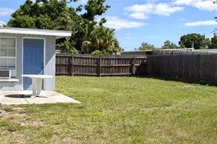 3219 Cambridge Dr, Sarasota, FL 34232 - Photo 22