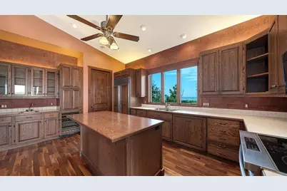 156 Emerson Drive, Sarasota, FL 34236 - Photo 22