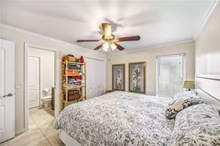 816 S Gondola Dr, Venice, FL 34293 - Photo 18