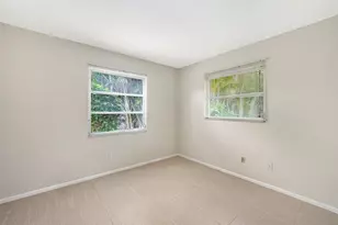 2121 Pueblo Cir, Sarasota, FL 34231 - Photo 30