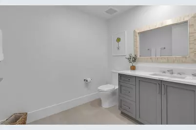 1035 Seaside Drive #308, Sarasota, FL 34242 - Photo 16