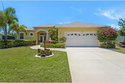 10591 Old Grove Circle, Bradenton, FL 34212 - Photo 2