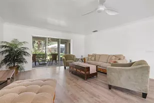 4212 Center Gate Ln, Sarasota, FL 34233 - Photo 4
