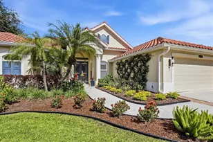 127 Park Trace Blvd, Osprey, FL 34229 - Photo 2