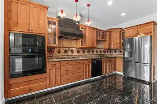 8607 51st Ave W, Bradenton, FL 34210 - Photo 10