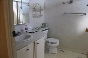 2107 Palma Sola Blvd, Bradenton, FL 34209 - Photo 10