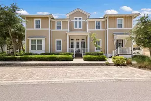 258 Sapphire Lake Dr, Bradenton, FL 34209 - Photo 2