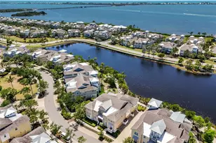 258 Sapphire Lake Dr, Bradenton, FL 34209 - Photo 34