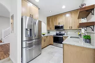 329 Cape Harbour Loop, Bradenton, FL 34212 - Photo 10