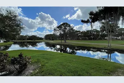 5600 W Long Common Court #2, Sarasota, FL 34235 - Photo 2