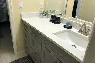 5600 W Long Common Ct, Sarasota, FL 34235 - Photo 14