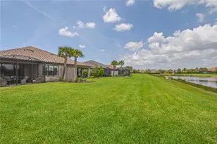 10429 Morning Mist Ln, Sarasota, FL 34241 - Photo 32