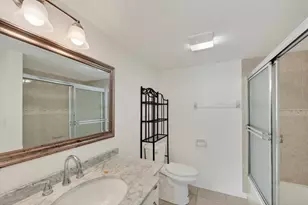 5735 Gardens Dr, Sarasota, FL 34243 - Photo 28