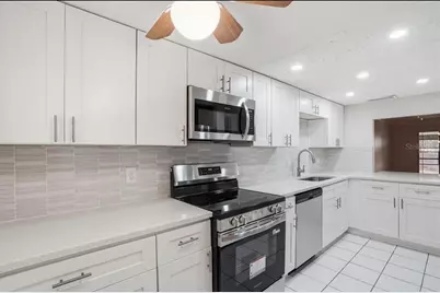 3700 S Osprey Avenue #115, Sarasota, FL 34239 - Photo 16