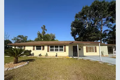 915 14th Street E, Bradenton, FL 34208 - Photo 1