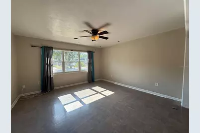 915 14th Street E, Bradenton, FL 34208 - Photo 2