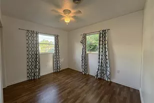 915 14th St E, Bradenton, FL 34208 - Photo 18