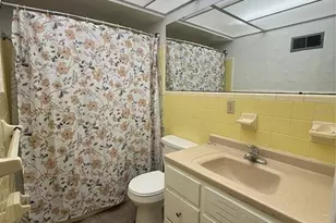 915 14th St E, Bradenton, FL 34208 - Photo 22