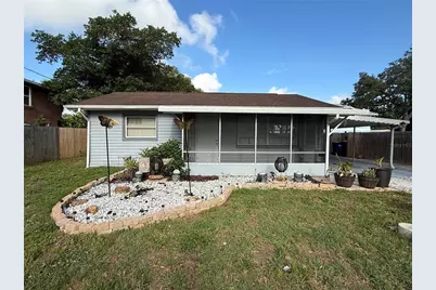 2402 9th Street E, Bradenton, FL 34208 - Photo 2