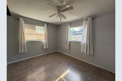 2402 9th Street E, Bradenton, FL 34208 - Photo 12