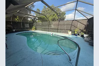 2402 9th Street E, Bradenton, FL 34208 - Photo 16
