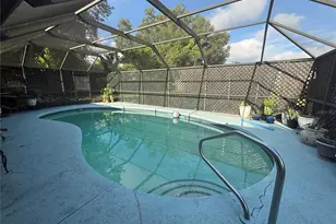 2402 9th St E, Bradenton, FL 34208 - Photo 16
