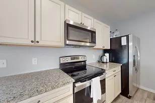 2011 Outer Dr, Sarasota, FL 34231 - Photo 6