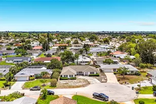 7401 13th Ave W, Bradenton, FL 34209 - Photo 8