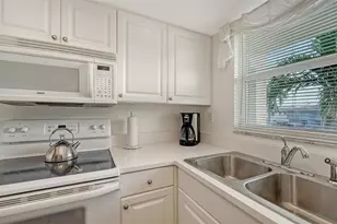 9200 Midnight Pass Rd, Sarasota, FL 34242 - Photo 22