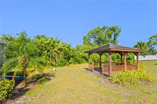 320 Tropic Dr, Osprey, FL 34229 - Photo 26