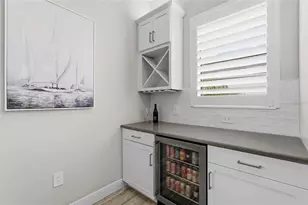 733 Tailwind Pl, Sarasota, FL 34240 - Photo 10