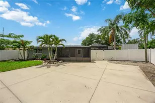 4014 Radnor Pl, Sarasota, FL 34233 - Photo 2