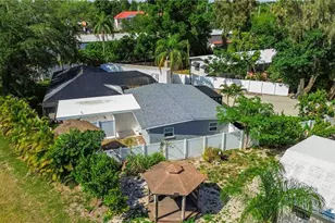 4014 Radnor Pl, Sarasota, FL 34233 - Photo 86