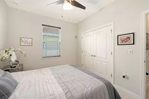 2858 Oriole Dr, Sarasota, FL 34243 - Photo 22