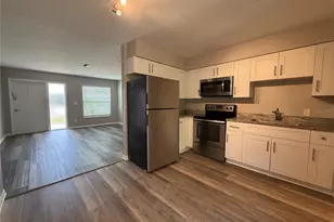 464 Briarwood Rd, Venice, FL 34293 - Photo 6