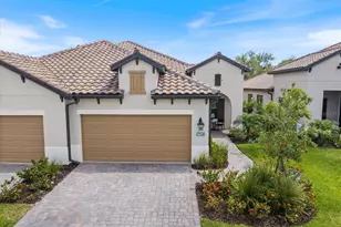 27540 Janzen Ct, Englewood, FL 34223 - Photo 2