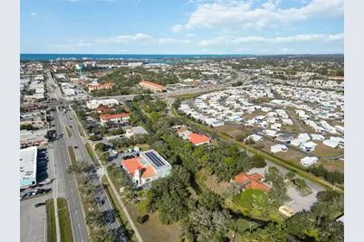 841 E Venice Avenue, Venice, FL 34285 - Photo 12