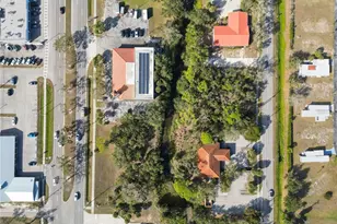 841 E Venice Ave, Venice, FL 34285 - Photo 14