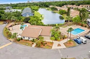 2717 Hidden Lake Blvd, Sarasota, FL 34237 - Photo 10
