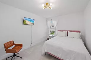 2587 Temple St, Sarasota, FL 34239 - Photo 16