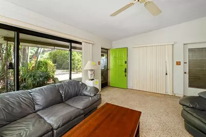 2742 S East Avenue, Sarasota, FL 34239 - Photo 8