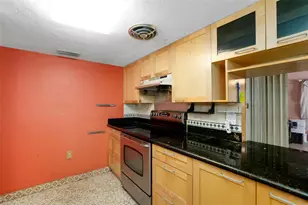 2742 S East Ave, Sarasota, FL 34239 - Photo 14