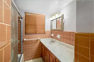 2742 S East Ave, Sarasota, FL 34239 - Photo 24