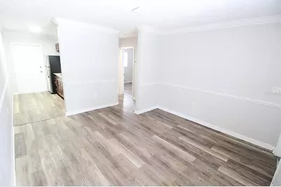 2519 9th Avenue W #7, Bradenton, FL 34205 - Photo 2
