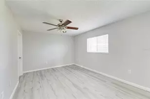 140 Circlewood Dr, Venice, FL 34293 - Photo 20