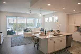 387 Aruba Cir, Bradenton, FL 34209 - Photo 4