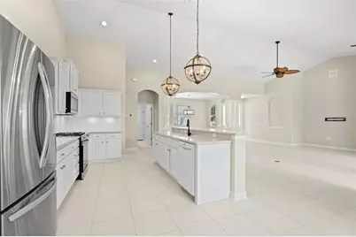 7806 Drayton Circle, Bradenton, FL 34201 - Photo 10