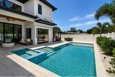 2121 Clematis Court, Sarasota, FL 34239 - Photo 54