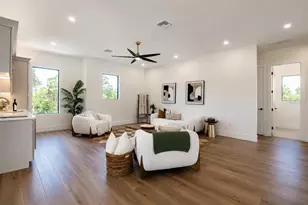 2121 Clematis Ct, Sarasota, FL 34239 - Photo 34